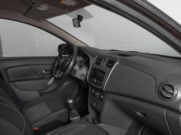 Renault Sandero II Рестайлинг с пробегом 2020 года, цена 1 068 500 рублей, 165170 км, хэтчбек, Автокод Объявления
