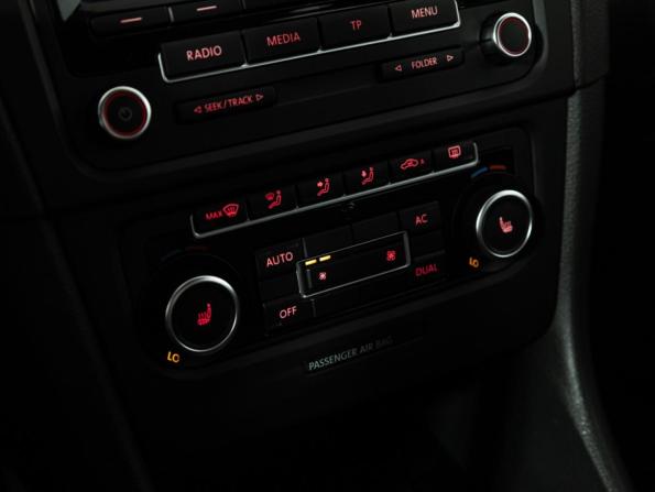 Volkswagen Golf VI с пробегом 2012 года, цена 999 700 рублей, 141345 км, хэтчбек, Автокод Объявления