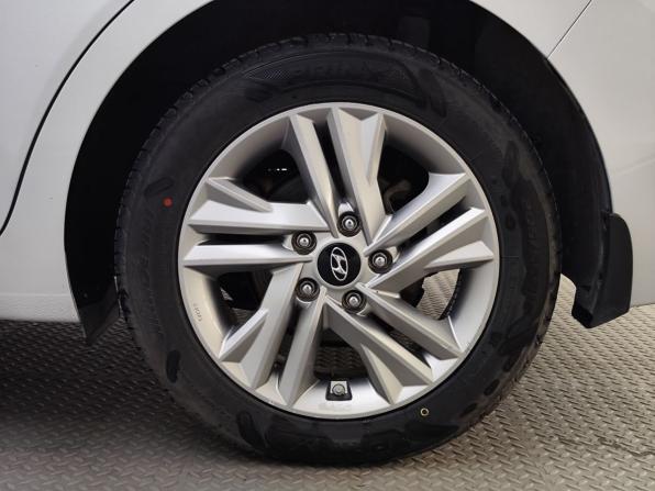 Hyundai Elantra VI (AD) Рестайлинг с пробегом 2019 года, цена 1 735 000 рублей, 79237 км, седан, Автокод Объявления