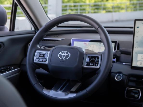 Toyota RAV4 VI (XA60) с пробегом 2026 года, цена 4 260 000 рублей, 91 км, внедорожник, Автокод Объявления