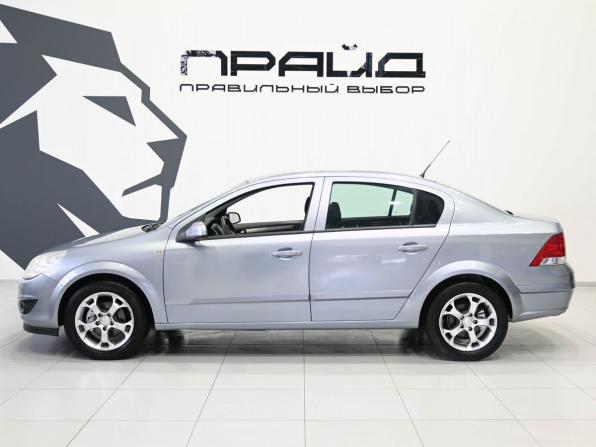 Opel Astra H Рестайлинг с пробегом 2008 года, цена 639 900 рублей, 188000 км, седан, Автокод Объявления