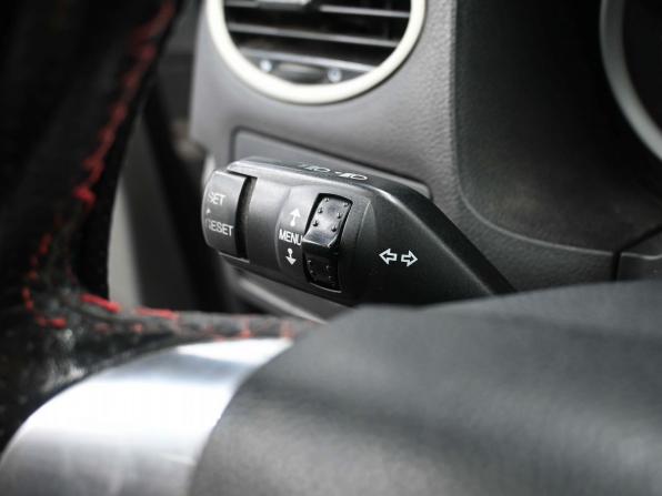 Ford Focus II Рестайлинг с пробегом 2011 года, цена 609 900 рублей, 280000 км, седан, Автокод Объявления