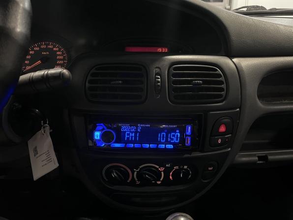 Renault Megane I Рестайлинг с пробегом 2000 года, цена 100 000 рублей, 457676 км, хэтчбек, Автокод Объявления