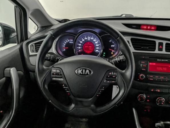 Kia Ceed II с пробегом 2015 года, цена 1 199 000 рублей, 131365 км, хэтчбек, Автокод Объявления