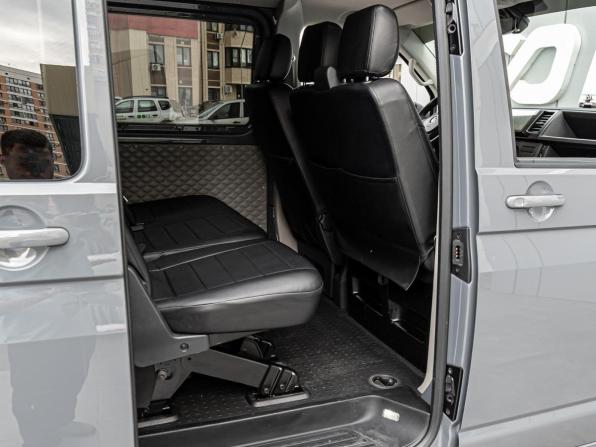 Volkswagen Transporter T6 Рестайлинг с пробегом 2019 года, цена 3 950 000 рублей, 178573 км, минивэн, Автокод Объявления