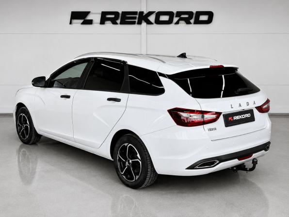 Lada (ВАЗ) Vesta I Рестайлинг (NG) с пробегом 2024 года, цена 1 239 000 рублей, 74538 км, универсал, Автокод Объявления