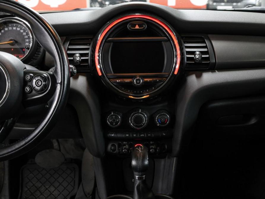 Mini Hatch III (F55/F56) Москва  - изображение 15