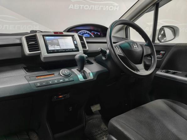 Honda Freed I Рестайлинг с пробегом 2013 года, цена 1 150 000 рублей, 170704 км, компактвэн, Автокод Объявления