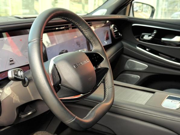 Exeed VX I Рестайлинг с пробегом 2024 года, цена 3 647 000 рублей, 20574 км, внедорожник, Автокод Объявления