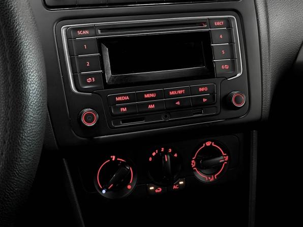 Volkswagen Polo V с пробегом 2014 года, цена 750 000 рублей, 122096 км, седан, Автокод Объявления