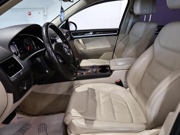 Volkswagen Touareg II с пробегом 2011 года, цена 2 440 500 рублей, 254000 км, внедорожник, Автокод Объявления