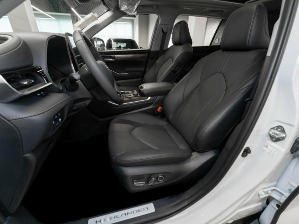 Toyota Highlander IV (XU70) с пробегом 2026 года, цена 5 380 000 рублей, 50 км, внедорожник, Автокод Объявления