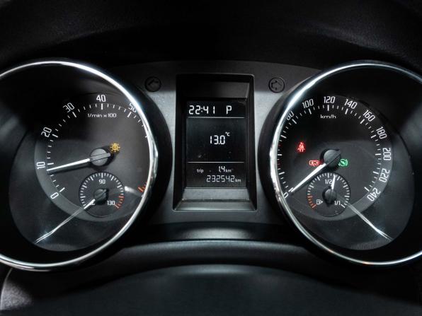 Skoda Yeti I Рестайлинг с пробегом 2016 года, цена 1 010 000 рублей, 232170 км, внедорожник, Автокод Объявления