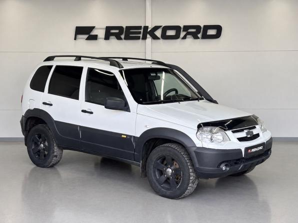 Chevrolet Niva I Рестайлинг с пробегом 2016 года, цена 589 000 рублей, 261277 км, внедорожник, Автокод Объявления