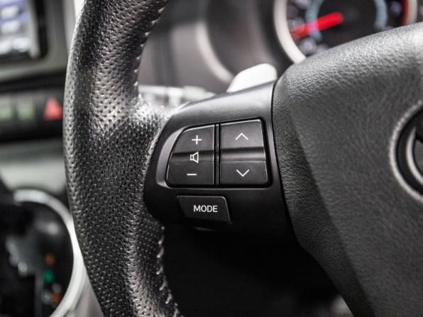 Toyota Wish II с пробегом 2010 года, цена 1 345 000 рублей, 180031 км, минивэн, Автокод Объявления