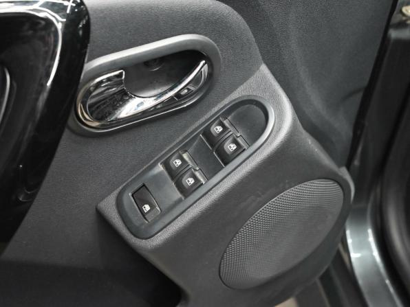 Lada (ВАЗ) Largus I Рестайлинг с пробегом 2025 года, цена 1 780 000 рублей, 17100 км, универсал, Автокод Объявления