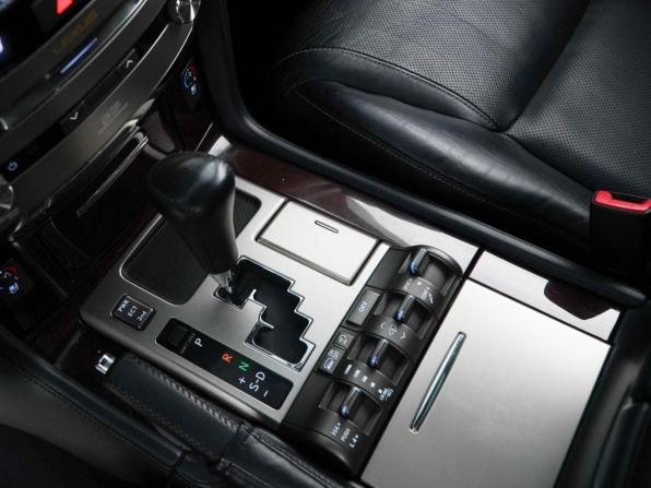 Lexus LX III Рестайлинг с пробегом 2013 года, цена 4 677 077 рублей, 146756 км, внедорожник, Автокод Объявления