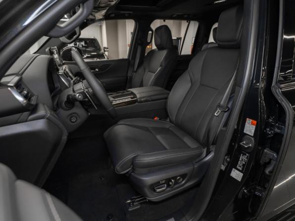 Lexus LX IV с пробегом 2025 года, цена 18 350 000 рублей, 5 км, внедорожник, Автокод Объявления