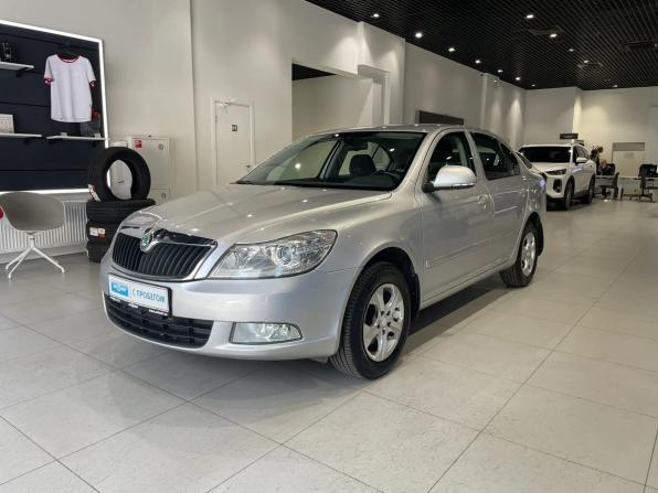 Skoda Octavia II (A5) Рестайлинг с пробегом 2011 года, цена 790 000 рублей, 172617 км, лифтбек, Автокод Объявления