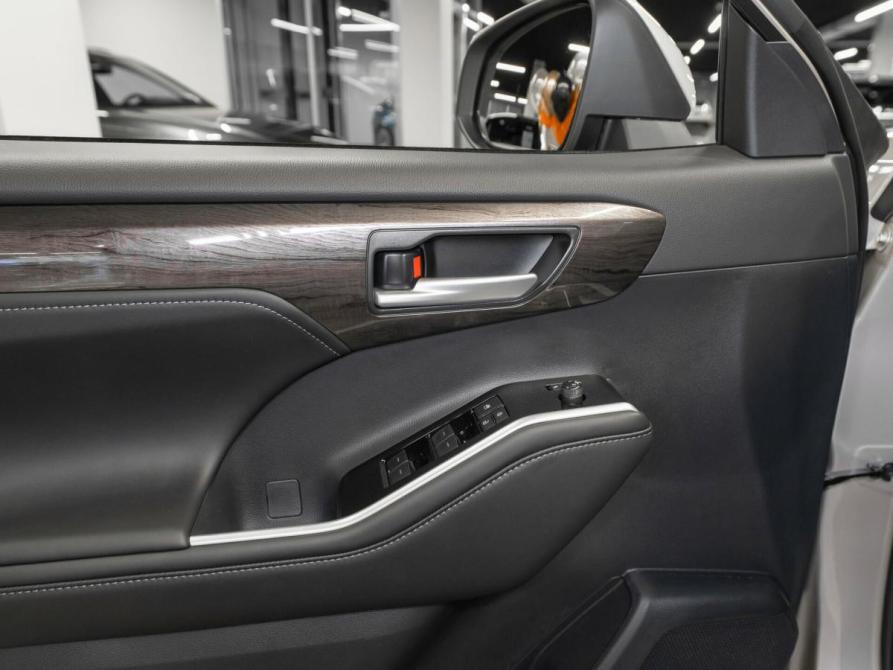 Toyota Highlander IV (XU70) Москва  - изображение 24