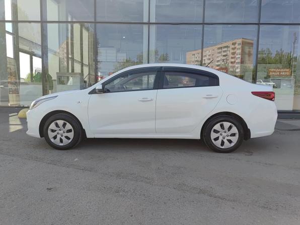 Kia Rio IV с пробегом 2018 года, цена 1 270 000 рублей, 74000 км, седан, Автокод Объявления