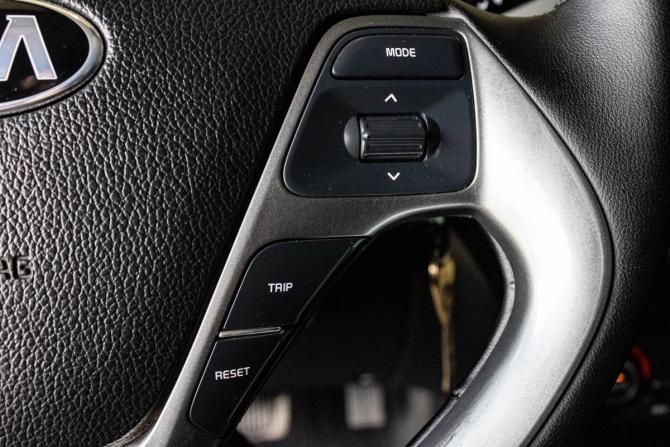 Kia Rio III Рестайлинг с пробегом 2017 года, цена 1 175 000 рублей, 113318 км, седан, Автокод Объявления