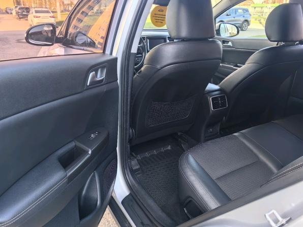 Kia Sportage IV Рестайлинг с пробегом 2018 года, цена 2 350 000 рублей, 99800 км, внедорожник, Автокод Объявления
