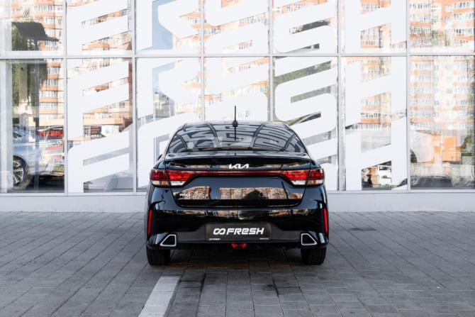 Kia Rio IV Рестайлинг с пробегом 2021 года, цена 1 590 000 рублей, 68027 км, седан, Автокод Объявления