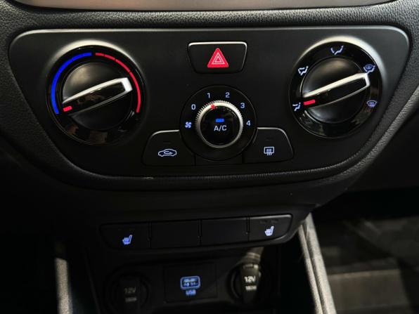 Hyundai Solaris II с пробегом 2019 года, цена 1 260 000 рублей, 162664 км, седан, Автокод Объявления