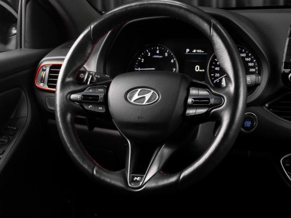 Hyundai i30 III Рестайлинг с пробегом 2019 года, цена 1 594 070 рублей, 98982 км, хэтчбек, Автокод Объявления