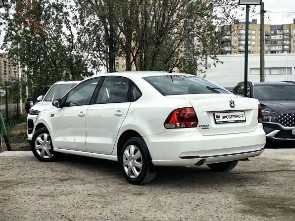 Volkswagen Polo V Рестайлинг с пробегом 2016 года, цена 849 000 рублей, 178000 км, седан, Автокод Объявления