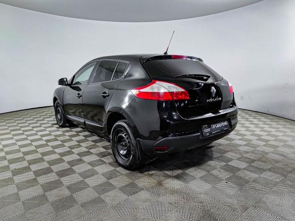 Renault Megane III Рестайлинг 2 с пробегом 2013 года, цена 650 000 рублей, 238436 км, хэтчбек, Автокод Объявления