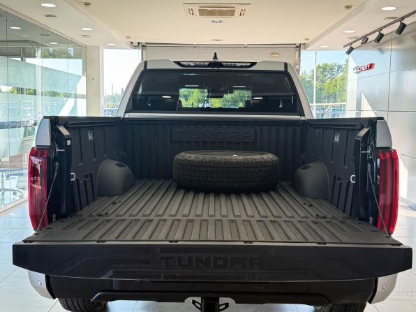 Toyota Tundra III с пробегом 2024 года, цена 6 950 000 рублей, 9832 км, пикап, Автокод Объявления