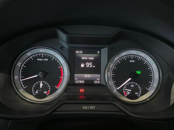 Skoda Octavia III (A7) Рестайлинг с пробегом 2017 года, цена 1 835 000 рублей, 127000 км, лифтбек, Автокод Объявления