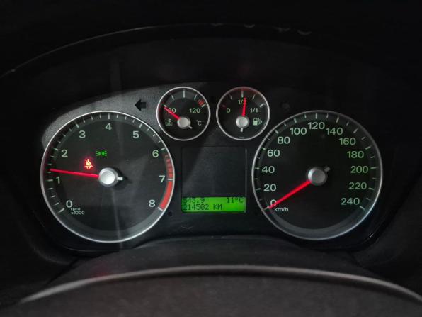 Ford Focus II с пробегом 2005 года, цена 388 000 рублей, 214500 км, хэтчбек, Автокод Объявления