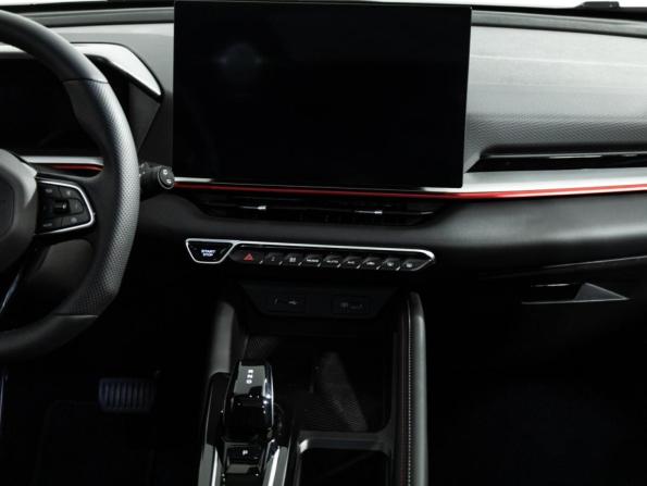 Geely Coolray I Рестайлинг 2 с пробегом 2026 года, цена 2 449 585 рублей, 5824 км, внедорожник, Автокод Объявления