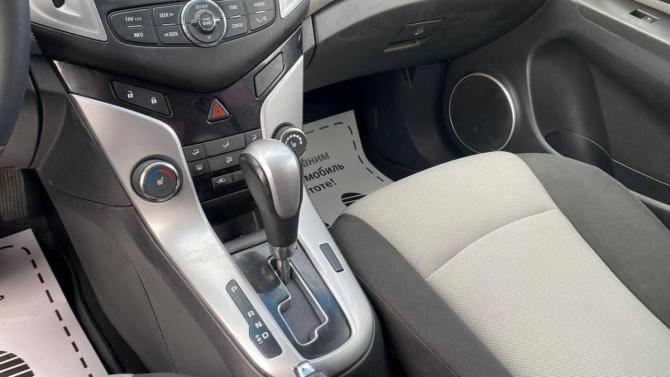 Chevrolet Cruze I Рестайлинг с пробегом 2013 года, цена 793 000 рублей, 201581 км, седан, Автокод Объявления