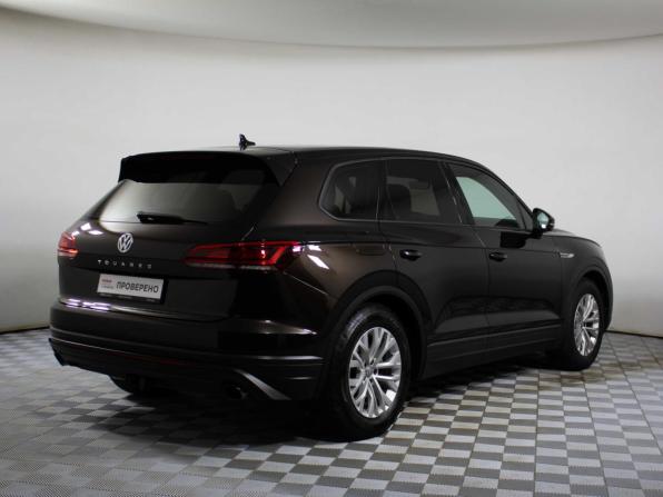 Volkswagen Touareg III с пробегом 2019 года, цена 5 430 000 рублей, 84060 км, внедорожник, Автокод Объявления