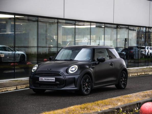 Mini Hatch III (F55/F56) Рестайлинг 2 с пробегом 2021 года, цена 2 339 000 рублей, 70681 км, хэтчбек, Автокод Объявления