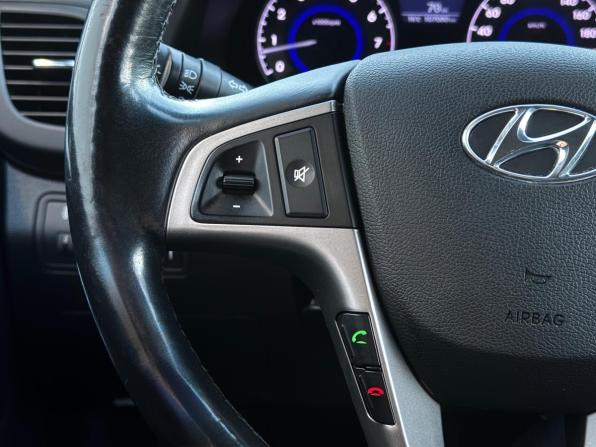 Hyundai Solaris I Рестайлинг с пробегом 2016 года, цена 1 300 000 рублей, 107080 км, седан, Автокод Объявления