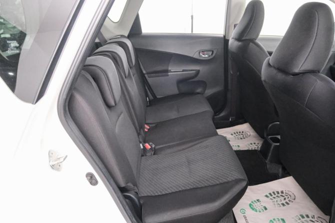Toyota Ractis II с пробегом 2012 года, цена 959 000 рублей, 65000 км, хэтчбек, Автокод Объявления