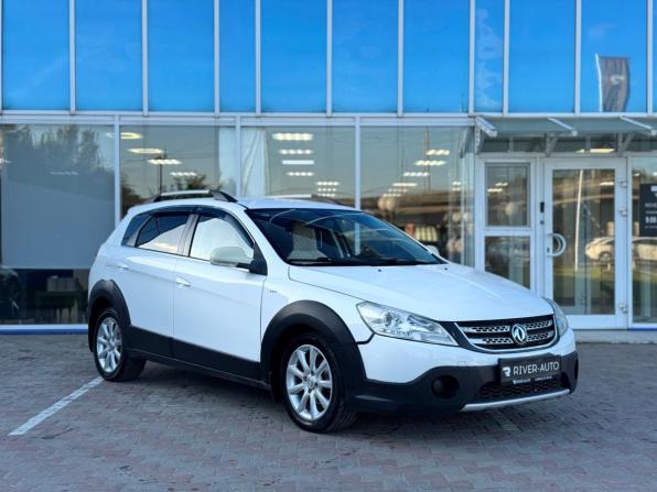 Dongfeng H30 Cross с пробегом 2015 года, цена 435 000 рублей, 128949 км, хэтчбек, Автокод Объявления