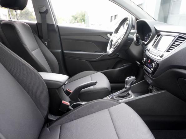 Hyundai Solaris II с пробегом 2018 года, цена 1 417 000 рублей, 77300 км, седан, Автокод Объявления