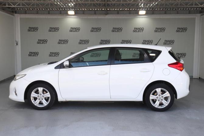 Toyota Auris II с пробегом 2013 года, цена 1 179 000 рублей, 118333 км, хэтчбек, Автокод Объявления