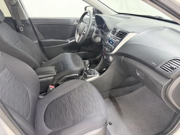 Hyundai Solaris I Рестайлинг с пробегом 2014 года, цена 999 000 рублей, 107860 км, седан, Автокод Объявления