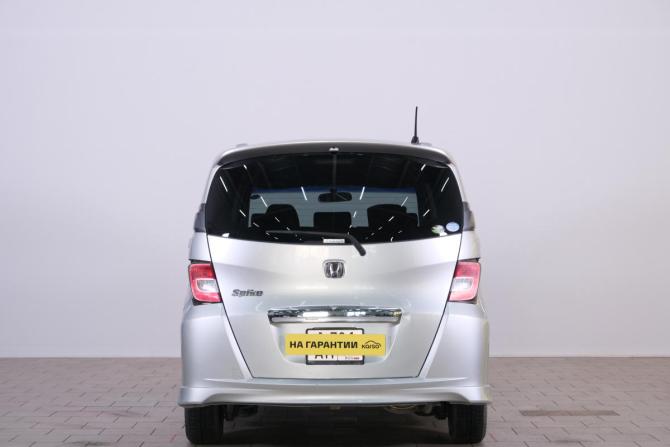 Honda Freed I Рестайлинг с пробегом 2012 года, цена 1 129 000 рублей, 218000 км, компактвэн, Автокод Объявления