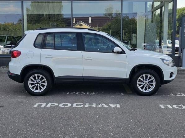 Volkswagen Tiguan I Рестайлинг с пробегом 2016 года, цена 1 747 000 рублей, 98199 км, внедорожник, Автокод Объявления