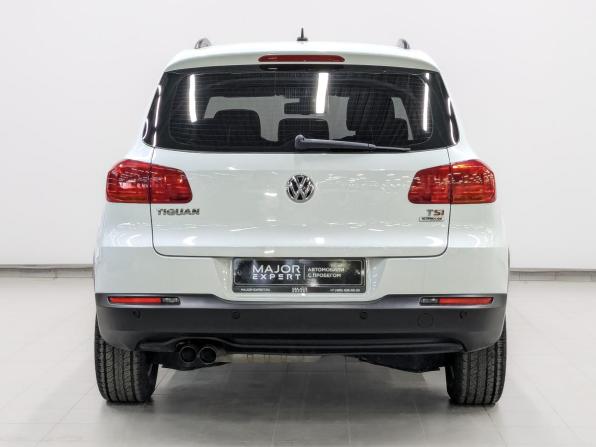 Volkswagen Tiguan I Рестайлинг с пробегом 2016 года, цена 1 907 000 рублей, 58275 км, внедорожник, Автокод Объявления