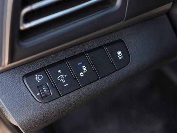 Hyundai Elantra VI (AD) с пробегом 2019 года, цена 1 399 000 рублей, 186300 км, седан, Автокод Объявления