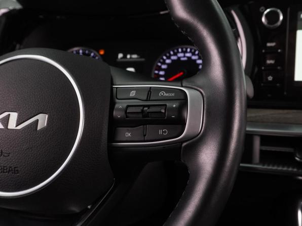 Kia K5 III с пробегом 2022 года, цена 2 679 000 рублей, 32113 км, седан, Автокод Объявления